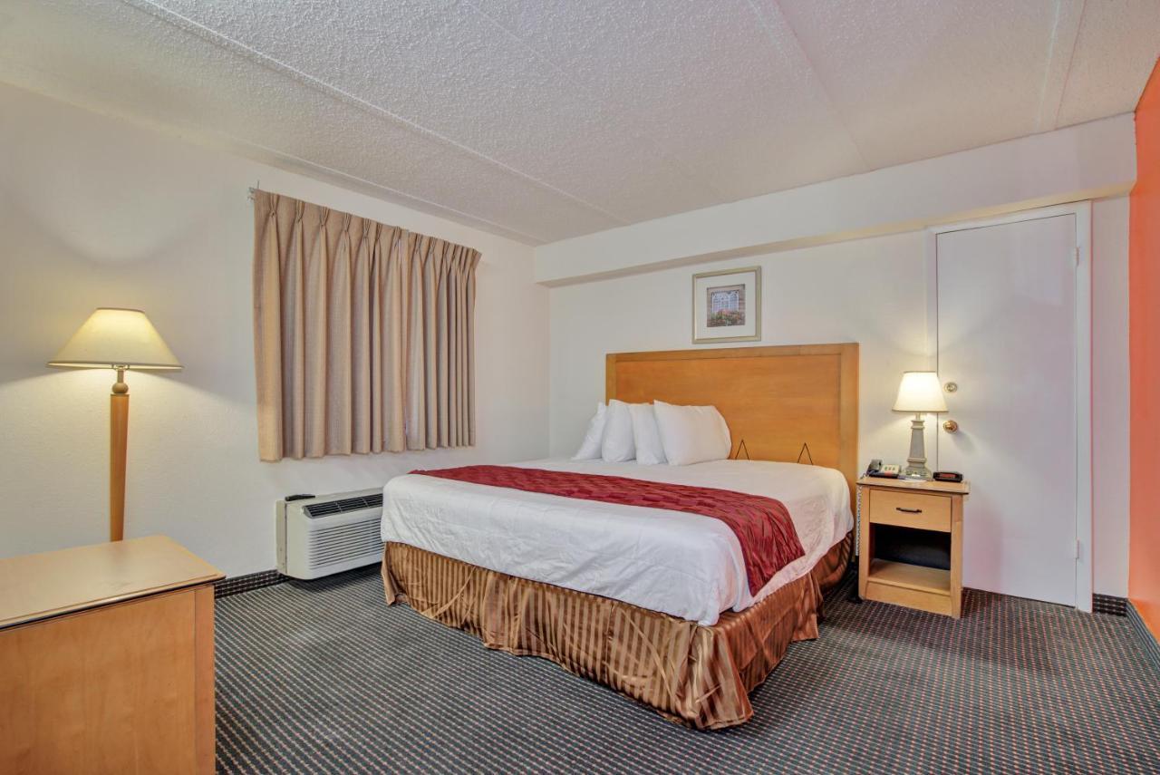 Americas Best Value Inn Ларедо Экстерьер фото