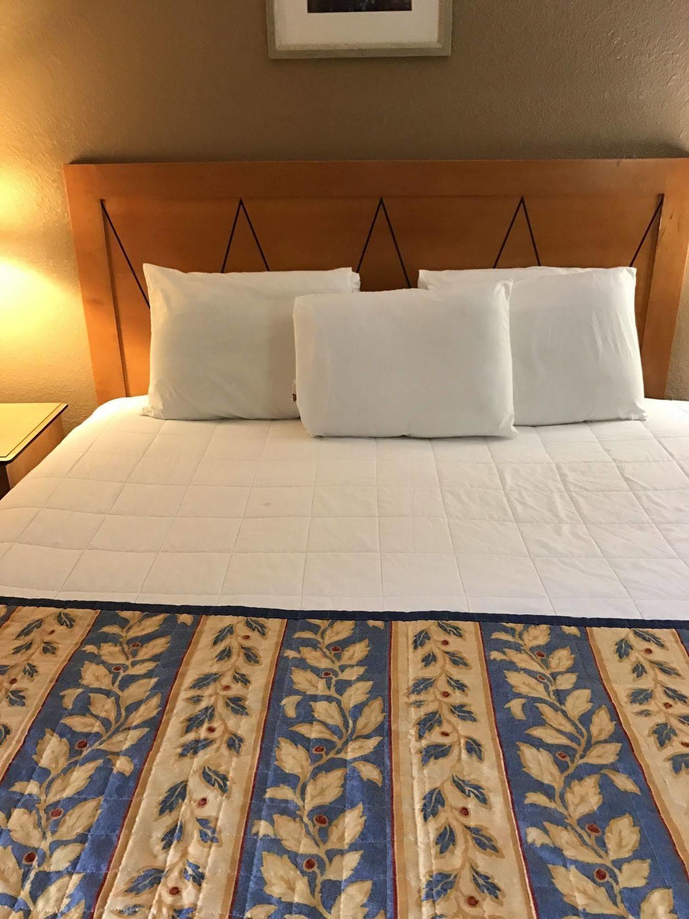 Americas Best Value Inn Ларедо Экстерьер фото