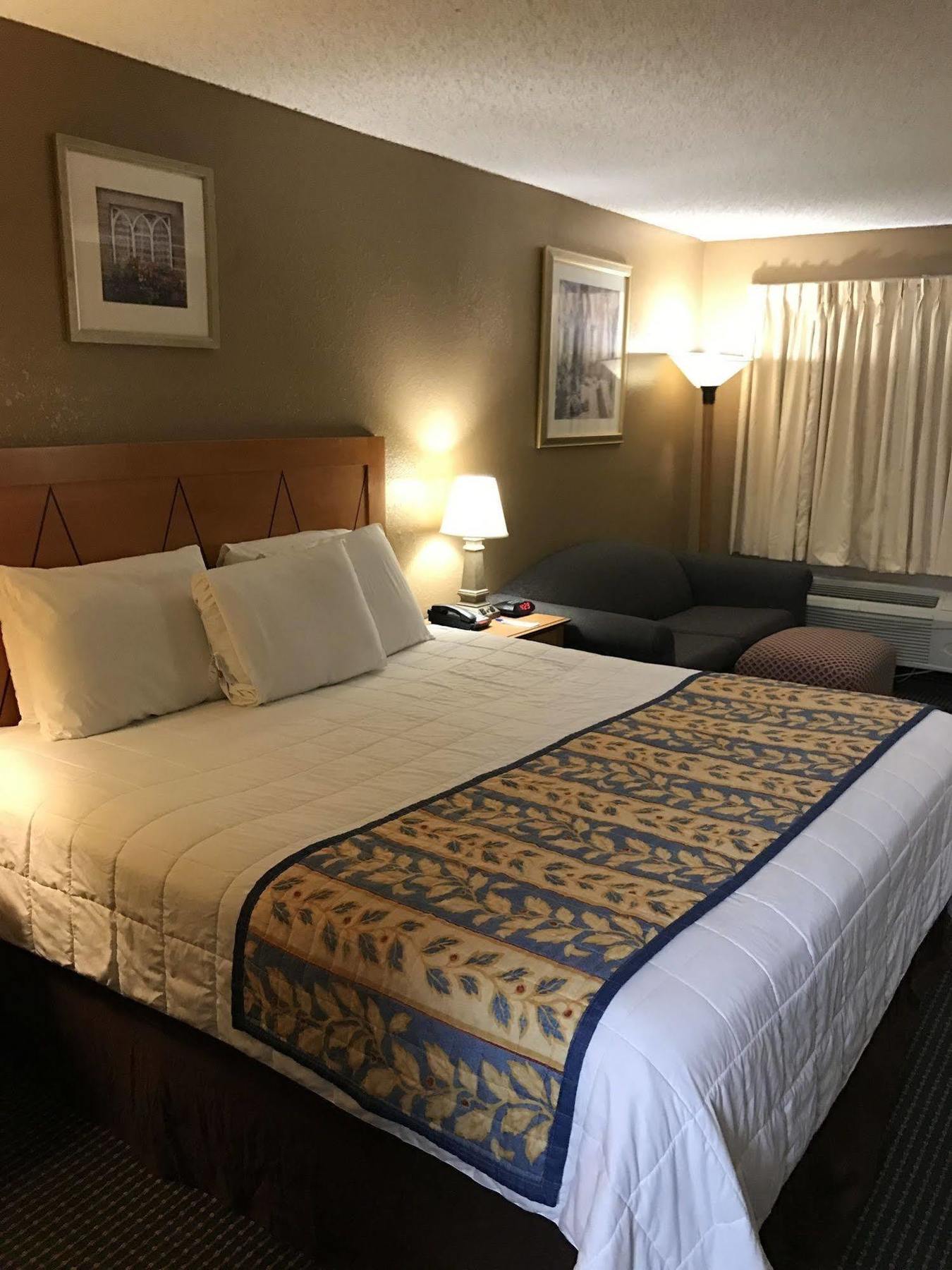Americas Best Value Inn Ларедо Экстерьер фото