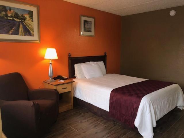 Americas Best Value Inn Ларедо Экстерьер фото