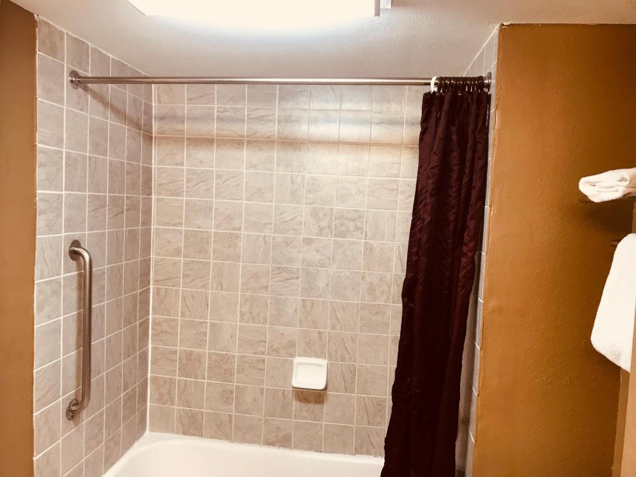 Americas Best Value Inn Ларедо Экстерьер фото
